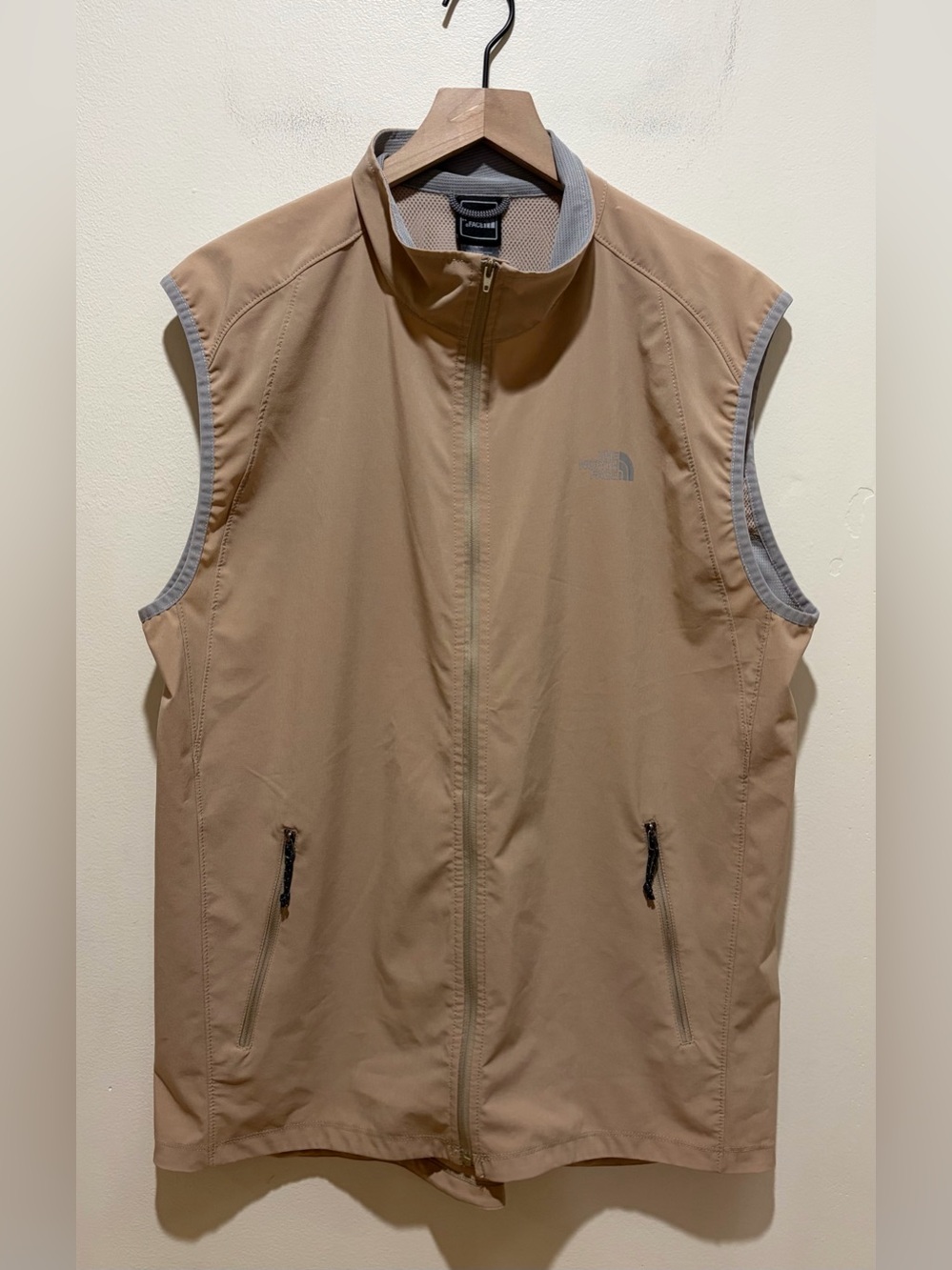 The North Face Lightweight Flight Series Full Zip Beige Wind Vest - Men’s Large